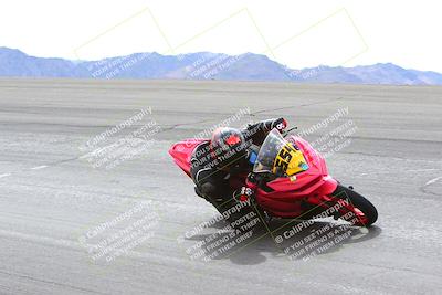 media/Feb-27-2022-CVMA (Sun) [[a3977b6969]]/Race 6 500 Supersport-350 Supersport (Holeshot)/